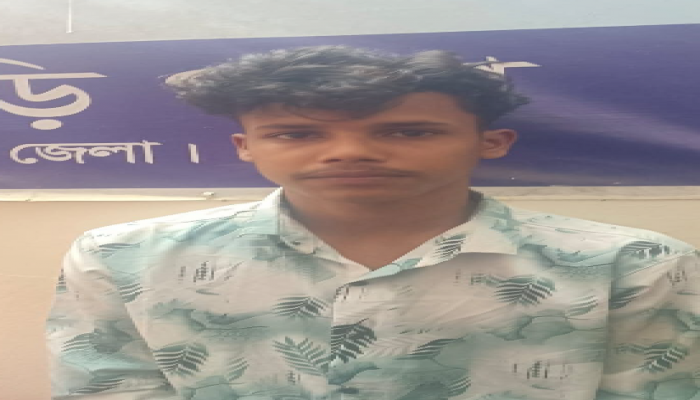 নাইক্ষ্যংছড়িতে সিএনজি থেকে ইয়াবা জব্দ, চালক আটক: সিএনজি জব্দ