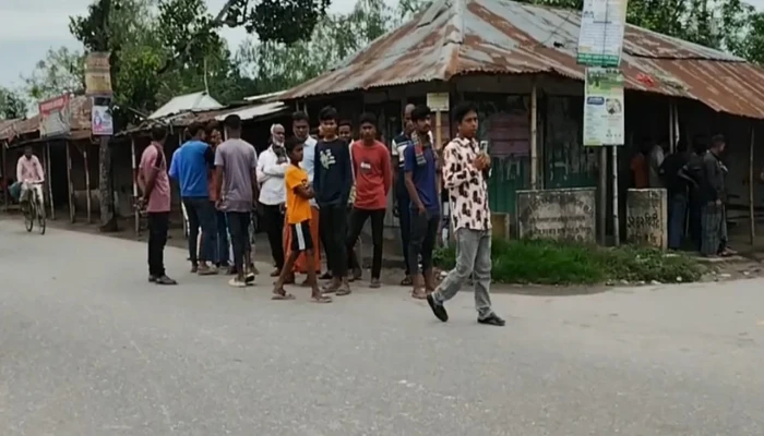 নীলফামারীতে ট্রাকের ধাক্কায় স্কুলছাত্রী নিহত