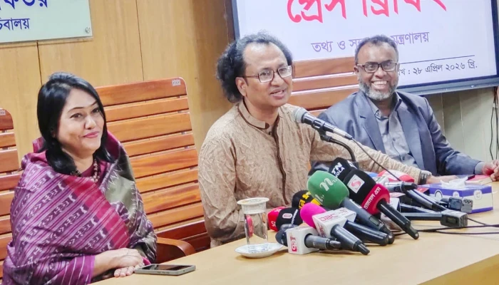 জঙ্গিবাদ নিয়ন্ত্রণ করবে সরকার: তথ্য উপদেষ্টা