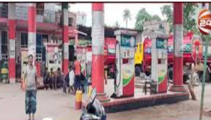 গৌরীপুরে জ্বালানি তেল সংকটে অ্যাম্বুলেন্স সেবা বন্ধ, স্বজনদের ক্ষোভ