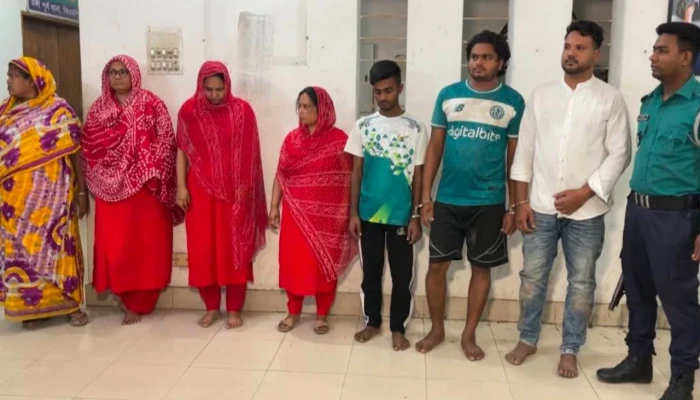 মাদকবিরোধী অভিযানে পুলিশের ওপর হামলায় যুবদল নেতাসহ গ্রেপ্তার ৭