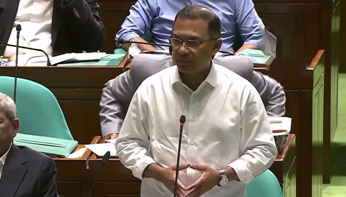 সর্বশক্তি দিয়ে ঐক্যবদ্ধভাবে দেশের মানুষের প্রত্যাশা পূরণ করব: প্রধানমন্ত্রী