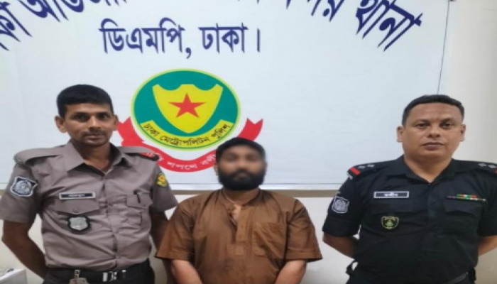 গাইবান্ধার পলাশবাড়ীতে গৃহবধূকে গলাকেটে হত্যা মামলার একজন আসামিকে ঢাকা থেকে গ্রেফতার করেছে র‌্যাব।