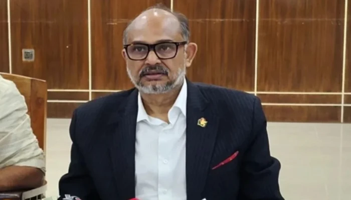 করের টাকা কোথায় ব্যয় হচ্ছে জানানো হবে: অর্থ উপদেষ্টা