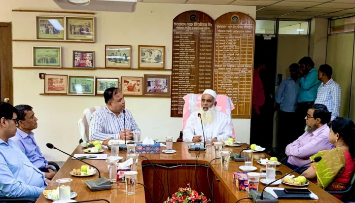 আমি হিসাব চাইলে কবর থেকে উঠিয়ে এনে হিসাব নেব