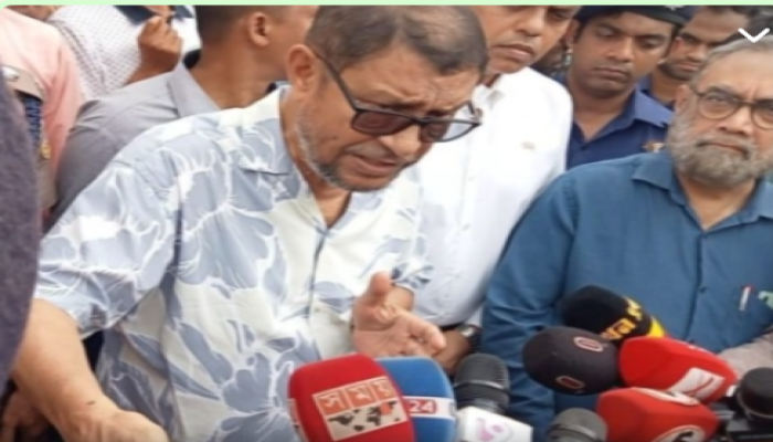​বরিশাল সদর ও শেবাচিমসহ চার হাসপাতাল পরিদর্শনে স্বাস্থ্যমন্ত্রী: আগস্টে  শিশু হাসপাতাল চালুর ঘোষণা