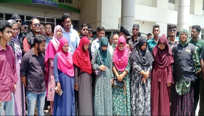 শের-ই বাংলা মেডিকেল কলেজ হাসপাতালে আট দালাল আটক
