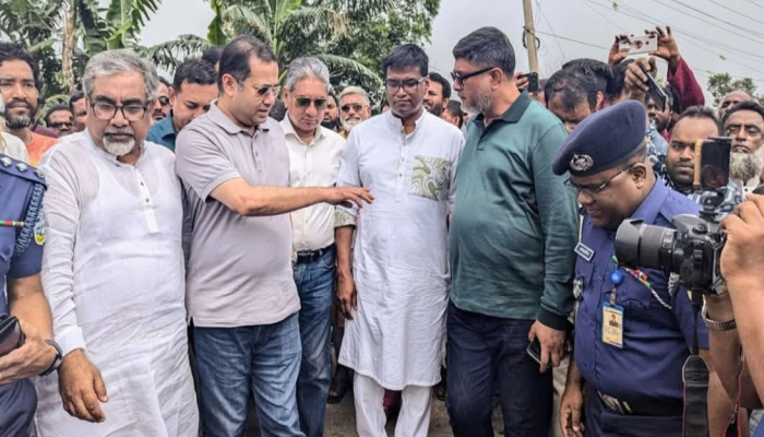 ময়মনসিংহের হালুয়াঘাটে রাস্তার কাজের উদ্বোধন করলেন তথ্য ও সম্প্রচার প্রতিমন্ত্রী