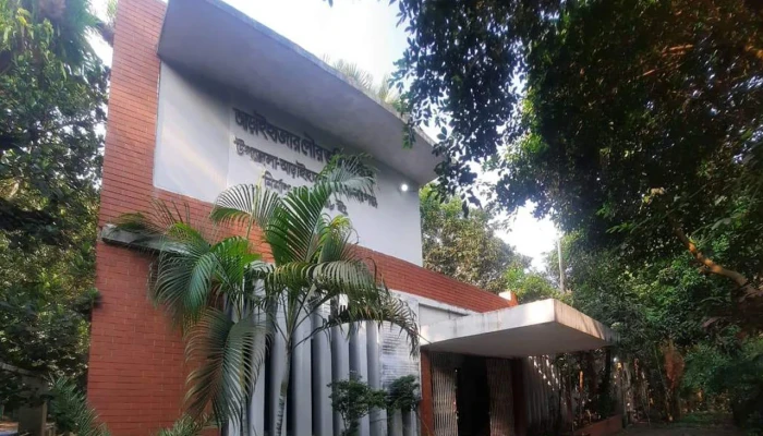 সোনারগাঁয়ে ট্রাকের ধাক্কায় ভূমি সহকারী কর্মকর্তা নিহত
