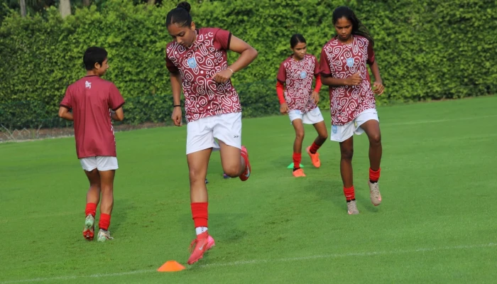 সাফের জন্য প্রস্তুত আনিকা