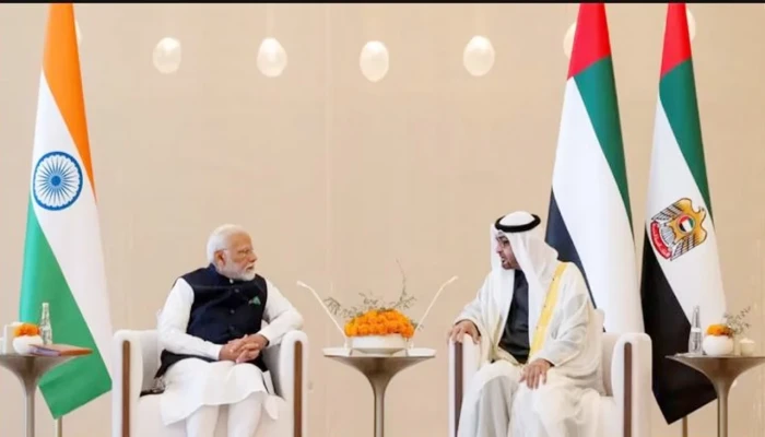 আমিরাত সফরে মোদি, প্রতিরক্ষা-জ্বালানি ও বিনিয়োগ খাতে বড় চুক্তি
