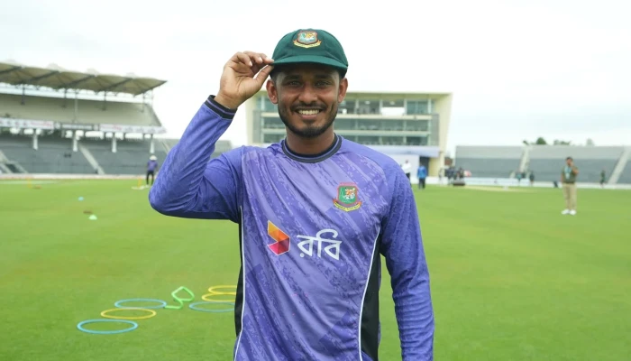 ব্যাটিংয়ে বাংলাদেশ, একাদশে তানজিদ তামিম ও শরিফুল