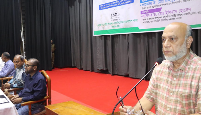 পোল্ট্রি শিল্পের টেকসই উন্নয়নে বাকৃবিতে দিনব্যাপী কর্মশালা