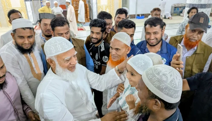 মিরপুর এলাকায় বিরোধীদলীয় নেতার গণসংযোগ
