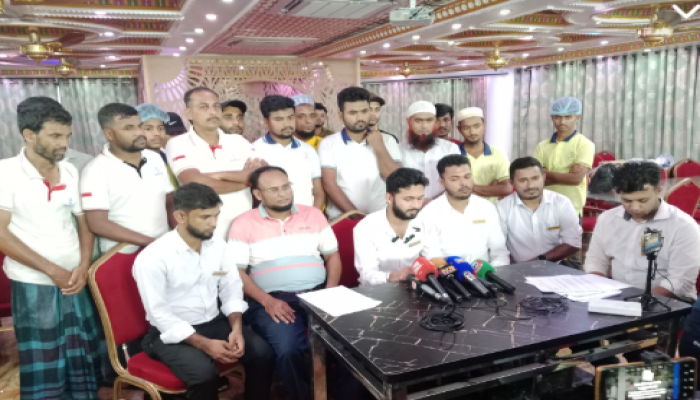 সামাজিক যোগাযোগমাধ্যমে অপপ্রচার চালিয়ে চাঁদাবাজির চেষ্টা: পটুয়াখালীতে সংবাদ সম্মেলন