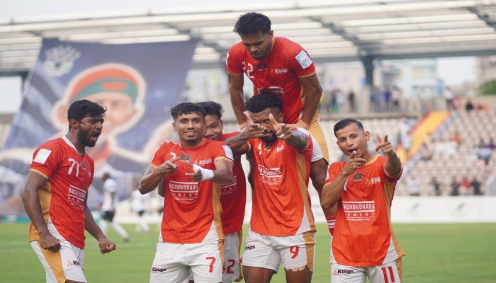 ডরিয়েলটনের হ্যাটট্রিকে হ্যাটট্রিক চ্যাম্পিয়ন কিংস