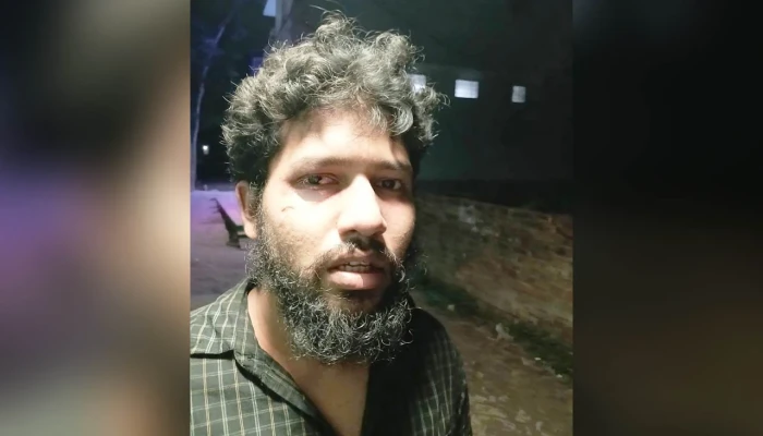 ফেসবুকে লেখালেখির জেরে কুয়েট ছাত্রের ওপর বর্বরোচিত হামলা