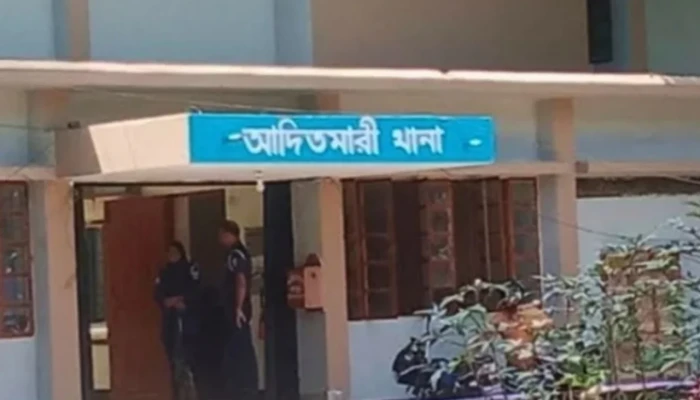 আদিতমারীতে ফাঁকা বাড়ি থেকে নারীর লাশ উদ্ধার