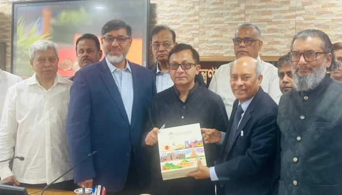 সৌদি বাজারে রপ্তানি বাড়াতে খাতভিত্তিক প্রস্তাব চাইলেন বাণিজ্যমন্ত্রী