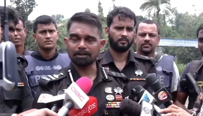 দুর্গম এলাকার সুযোগ নিচ্ছে জঙ্গল সলিমপুরের সন্ত্রাসীরা: র‌্যাব অধিনায়ক