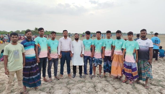 ঈদ আনন্দকে আরও প্রাণবন্ত করতে একতা যুব সমবায় সমিতির ফুটবল টুর্নামেন্ট অনুষ্ঠিত