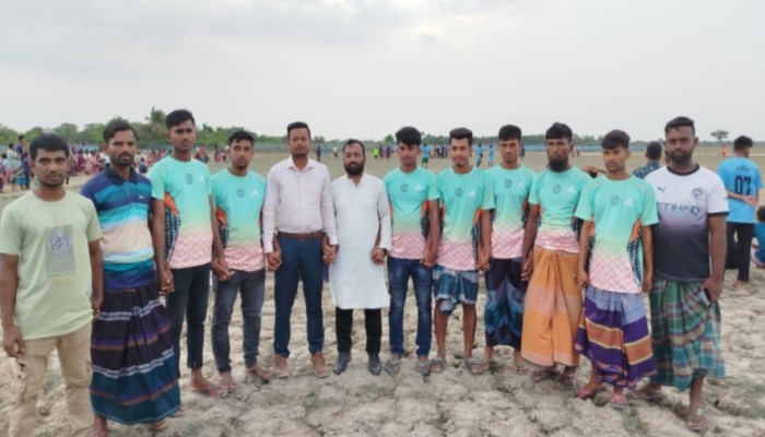 ঈদ আনন্দকে আরও প্রাণবন্ত করতে একতা যুব সমবায় সমিতির ফুটবল টুর্নামেন্ট অনুষ্ঠিত