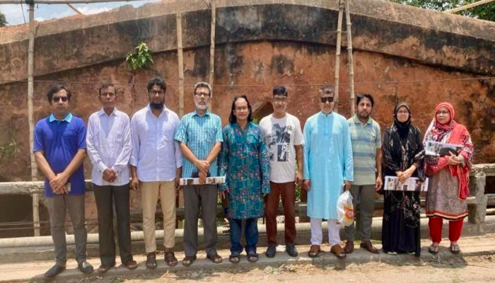 মুঘল আমলের স্থাপত্যকীর্তি পানাম সেতুর সংস্কার কাজ পরিদর্শন করলো প্রত্নসম্পদ কমিটি