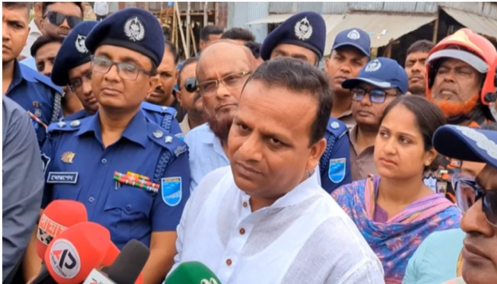 দৌলতদিয়ায় বাসডুবির ঘটনায় দুই তদন্ত কমিটি গঠন: নৌ প্রতিমন্ত্রী