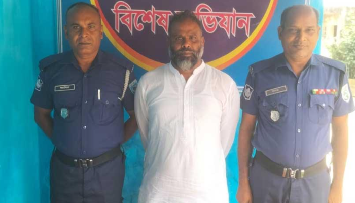 ভাঙচুর ও লুটপাটের মামলায় কুড়িগ্রামের ইউপি চেয়ারম্যান কারাগারে
