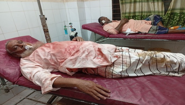 ড়ীতে জাহেলিয়াতের বর্বরচিত হামলা।।  আহত ৫