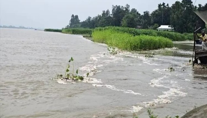 কুড়িগ্রামে বাড়ছে সব নদনদীর পানি, নতুন নতুন এলাকা প্লাবিত