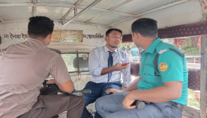 ভাইভা পরীক্ষা দিতে এসে সাবেক ছাত্রলীগ নেতা গ্রেপ্তার