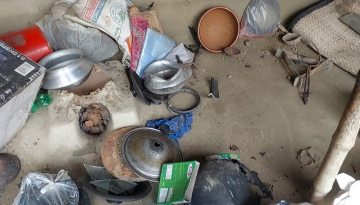 নওগাঁর মান্দায় চাঁদা না পেয়ে হামলা-লুটপাট, নারীসহ আহত ৬, মামলা