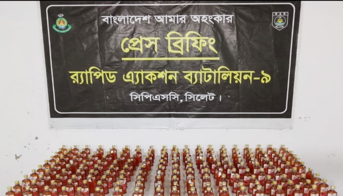 র‌্যাব-৯ এর অভিযানে সিলেটের জৈন্তাপুর থেকে ১৯০ বোতল বিদেশী মদ উদ্ধার