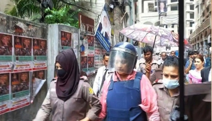 বরিশালের সাবেক এমপি জেবুন্নেছা আফরোজকে এবার হত্যা চেষ্টা মামলায়  গ্রেপ্তার দেখানো হলো
