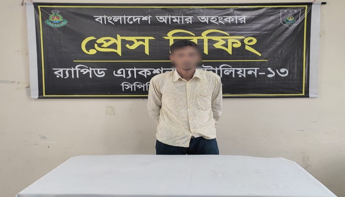 ঠাকুরগাঁওয়ে র‌্যাবের অভিযানে ১৮৮ বোতল ফেনসিডিল সমজাতীয় মাদক জব্দসহ গ্রেফতার এক