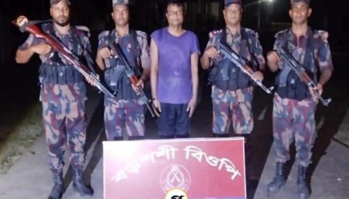 পঞ্চগড়ে অবৈধভাবে ভারতে অনুপ্রবেশ আটক ১ বাংলাদেশি যুবক