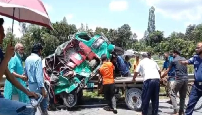 কুড়িগ্রামে ট্রাক-সিএনজির সংঘর্ষে নিহত ১, আহত ৪