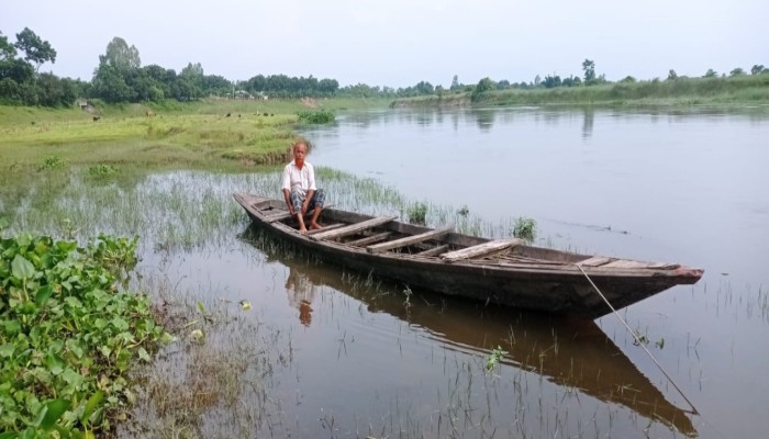 সীমান্তে লাশ ফেরে পতাকা বৈঠকে-ফেরে না পরিবারের ভাগ্য খোঁজ রাখেনি প্রশাসন