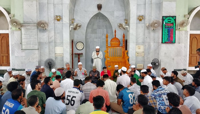 জুলাই শহীদদের স্মরণে ইবিতে কুরআন খতম ও দু'আ মাহফিল অনুষ্ঠিত