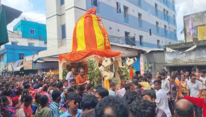 ফুলবাড়ীতে জগন্নাথ দেবের রথযাত্রা অনুষ্ঠিত