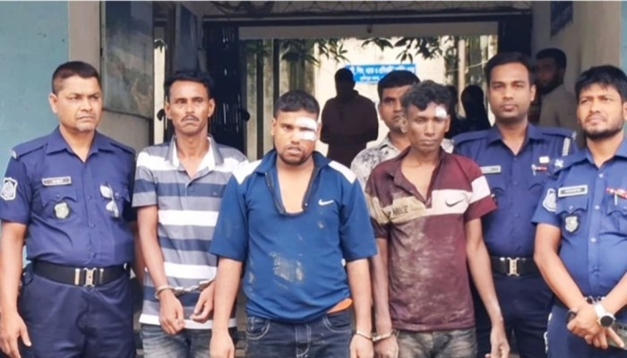 দুর্গাপুরে ডিবি পরিচয়ে ডাকাতি, প্রযুক্তির সহায়তায় তিনজন আটক