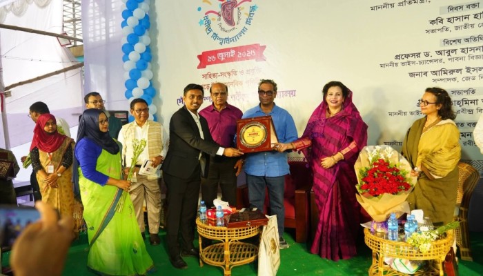 বর্ণাঢ্য আয়োজনে রবীন্দ্র বিশ্ববিদ্যালয় দিবস-২০২৬-এর প্রথম দিনের অনুষ্ঠান সম্পন্ন।