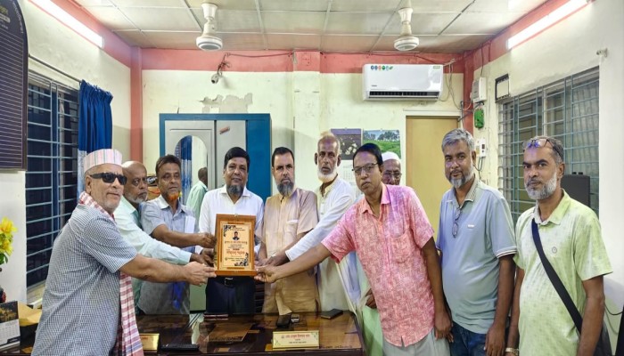 কেন্দুয়া প্রেসক্লাবের উদ্যোগে উপজেলা প্রকৌশলী আল আমিন সরকারের পদোন্নতি জনিত বিদায় সংবর্ধনা