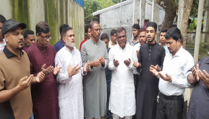 বোয়ালখালী পৌরসভার আমান আলী ও নজু মিয়া ফকির সড়ক উন্নয়ন কাজের উদ্বোধন