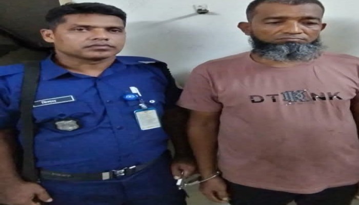 বানারীপাড়ায় অস্ত্র মামলায় ১৭ বছরের সাজাপ্রাপ্ত ফেরারী আসামী ফয়জুল হক গ্রেপ্তার