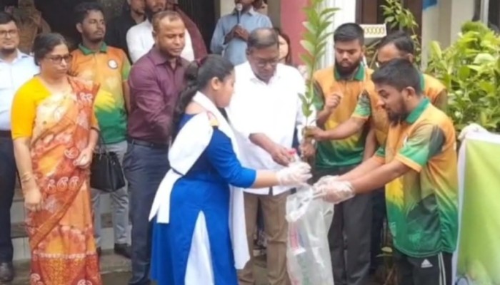 ময়মনসিংহে উৎসবমুখর পরিবেশে 'ক্লিন ময়মনসিংহ' কর্মসূচি পালিত