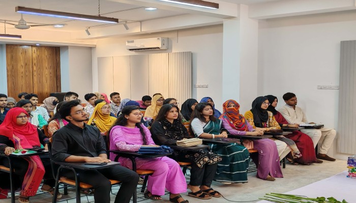 খুকৃবিতে SAEEC-এর ওরিয়েন্টেশন ও নবীনবরণ অনুষ্ঠিত