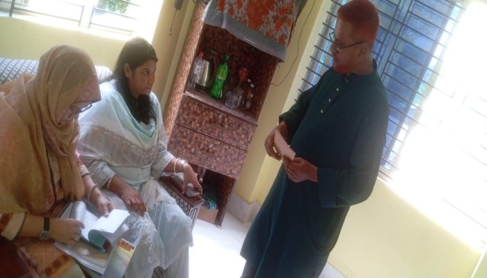 বয়রাগাদী কাজী অফিসে ইউএনওর আকস্মিক পরিদর্শন, ফি রশিদ বহি জ'ব্দ