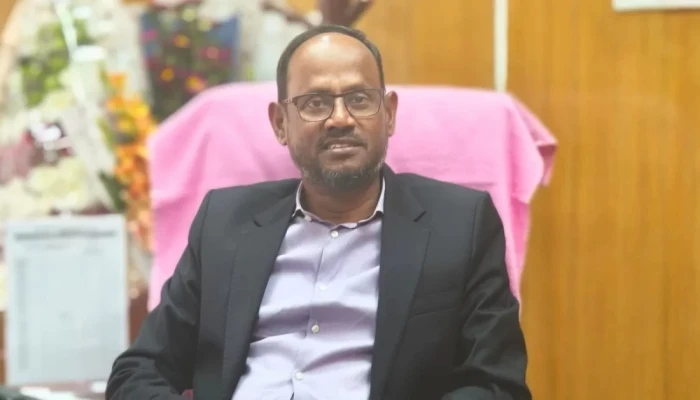 ঢাকার আ'ই'ন'শৃ'ঙ্খ'লা ও উন্নয়ন ত'দা'র'কি'র দায়িত্ব পেলেন প্রতিমন্ত্রী টুকু